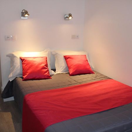 Le Kleber Hotell Montreuil  Exteriör bild