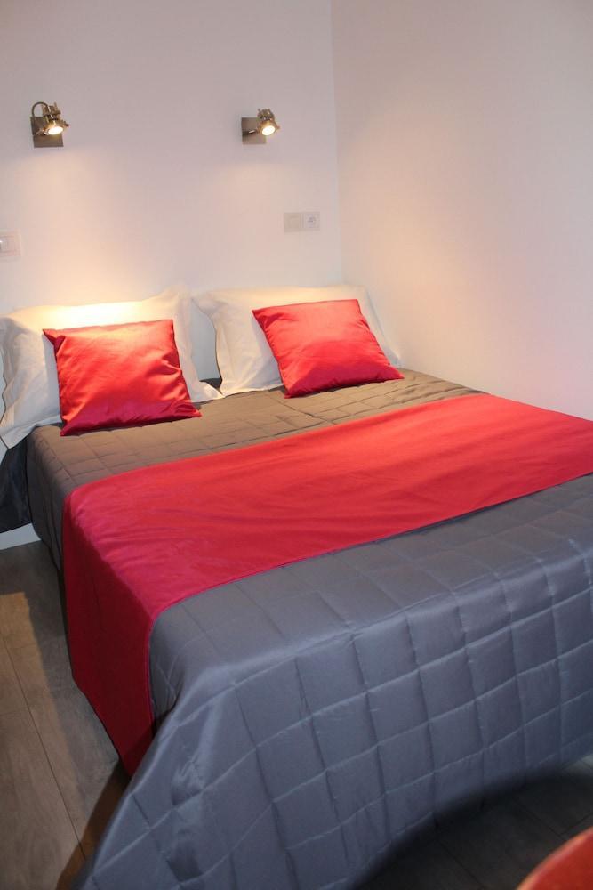 Le Kleber Hotell Montreuil  Exteriör bild
