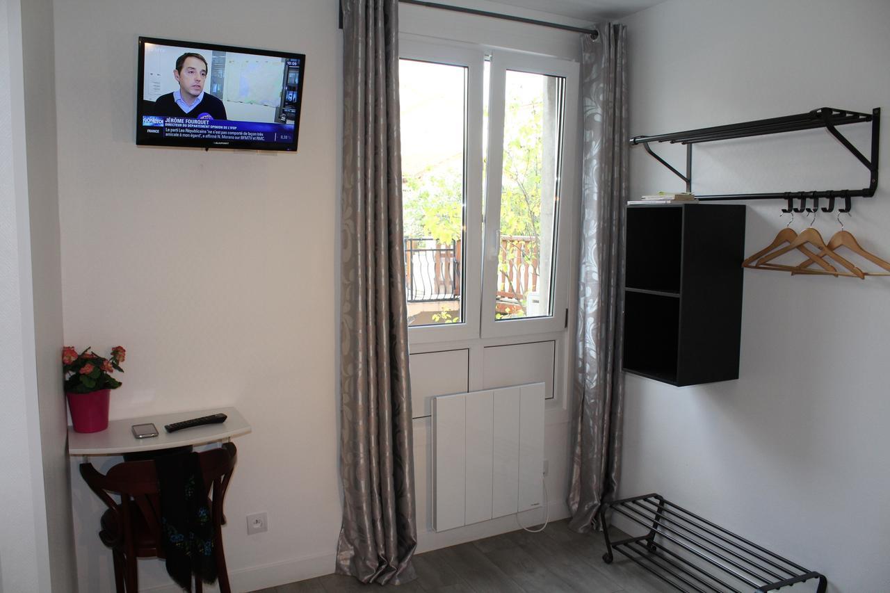 Le Kleber Hotell Montreuil  Exteriör bild