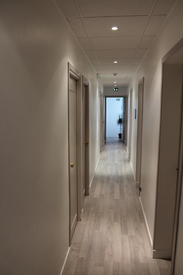 Le Kleber Hotell Montreuil  Exteriör bild