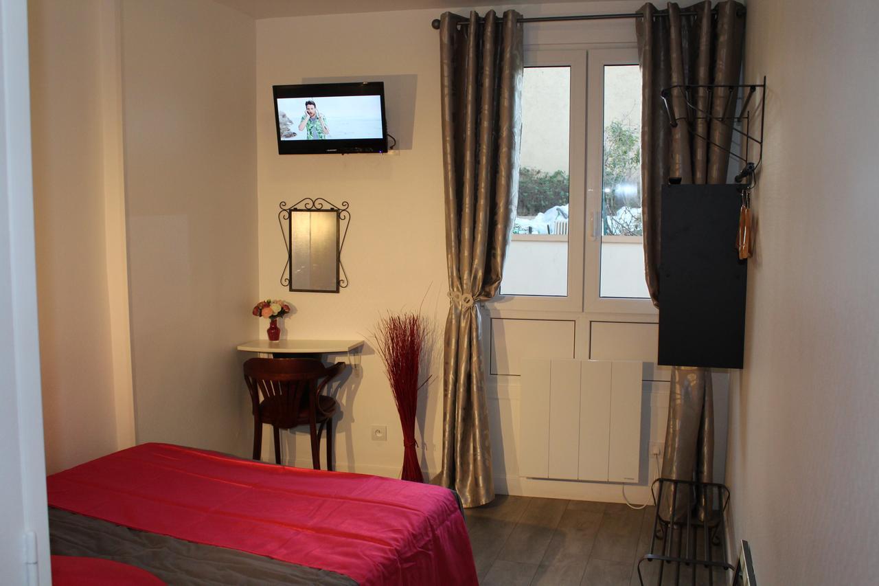 Le Kleber Hotell Montreuil  Exteriör bild